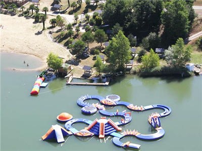 Resort Adventure Park Equipment , Tremplins Water Jump-lac-Arroques Inflatable Water Park BY-IWP-022